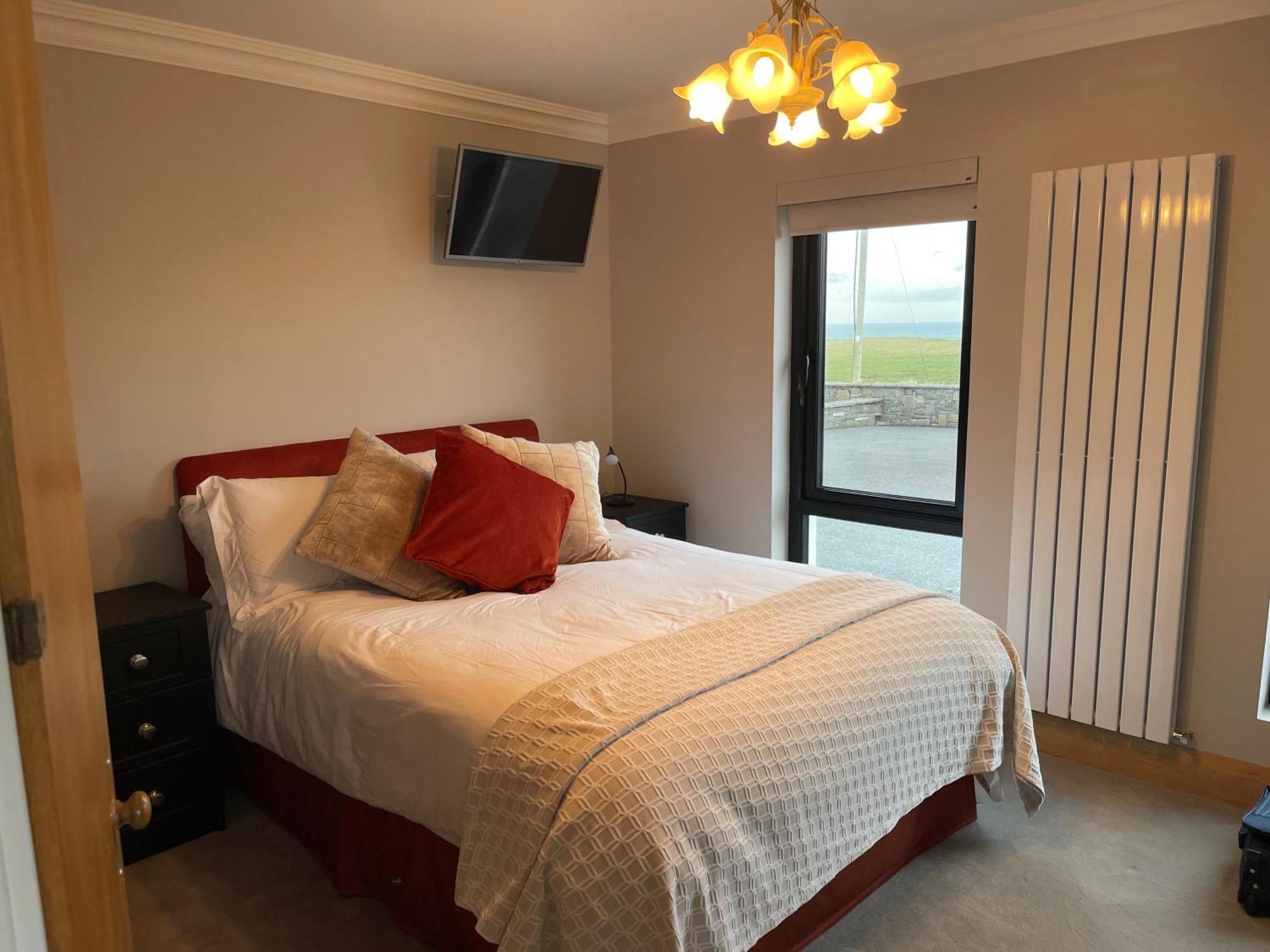 Bed and Breakfast Cois Na Tra Spanish Point Exterior foto